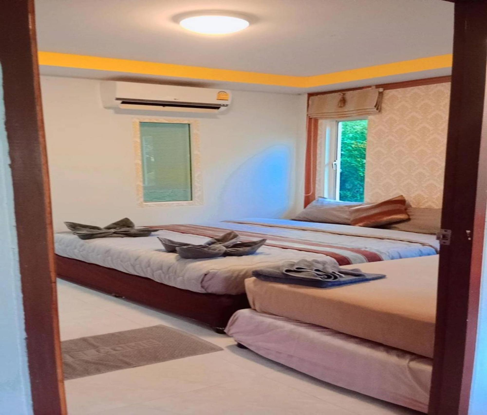 Popular Lanta Resort Koh Lanta Exterior photo