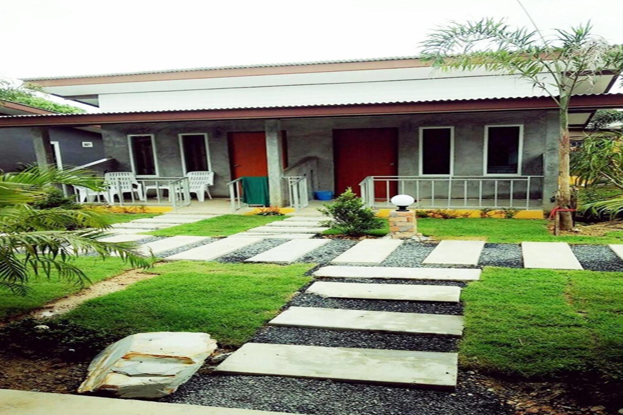 Popular Lanta Resort Koh Lanta Exterior photo
