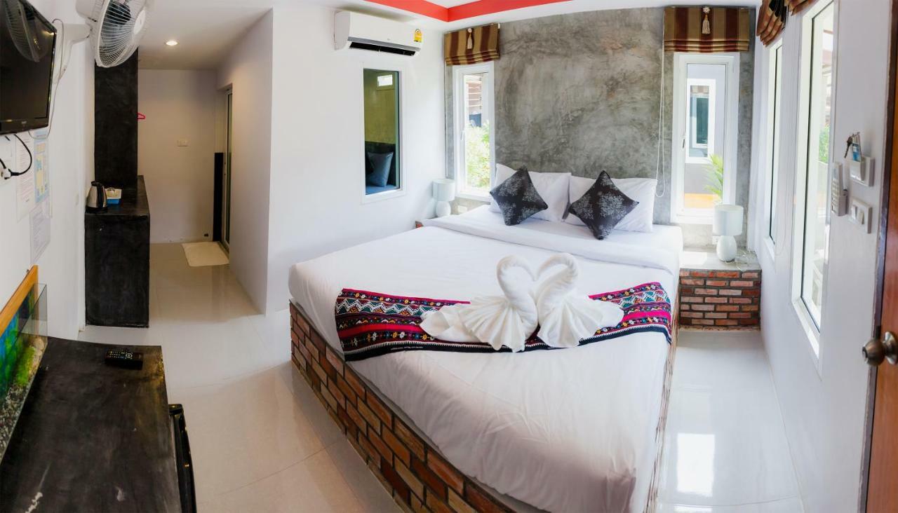 Popular Lanta Resort Koh Lanta Exterior photo