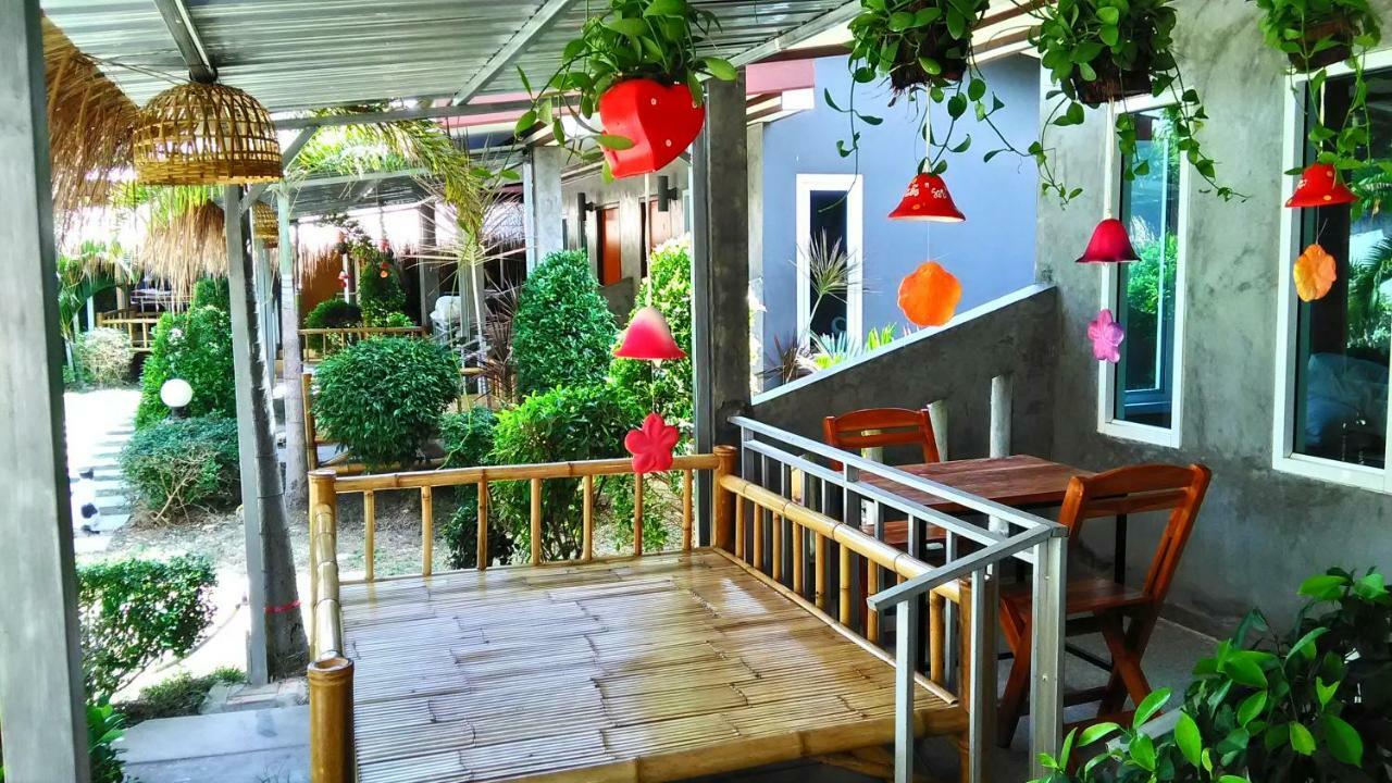 Popular Lanta Resort Koh Lanta Exterior photo