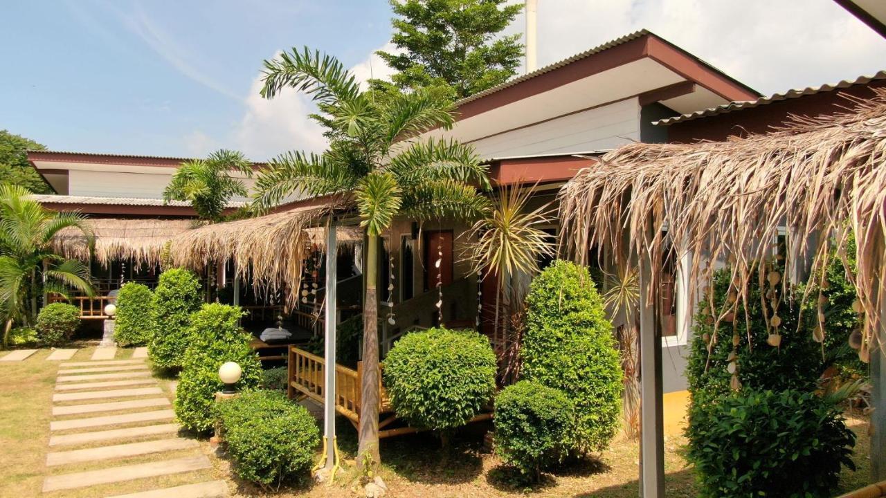 Popular Lanta Resort Koh Lanta Exterior photo